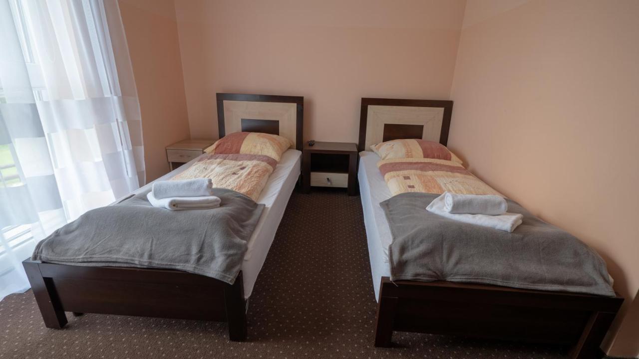 Osrodek Rekreacyjno - Wypoczynkowy Beskidek Hotel Gilowice  ภายนอก รูปภาพ